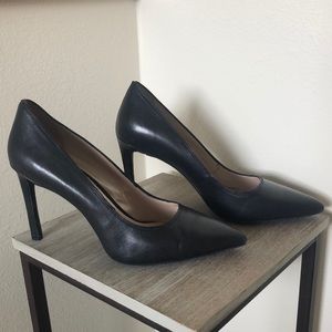 DKNY Black Leather High Heel Pumps Size 7.5